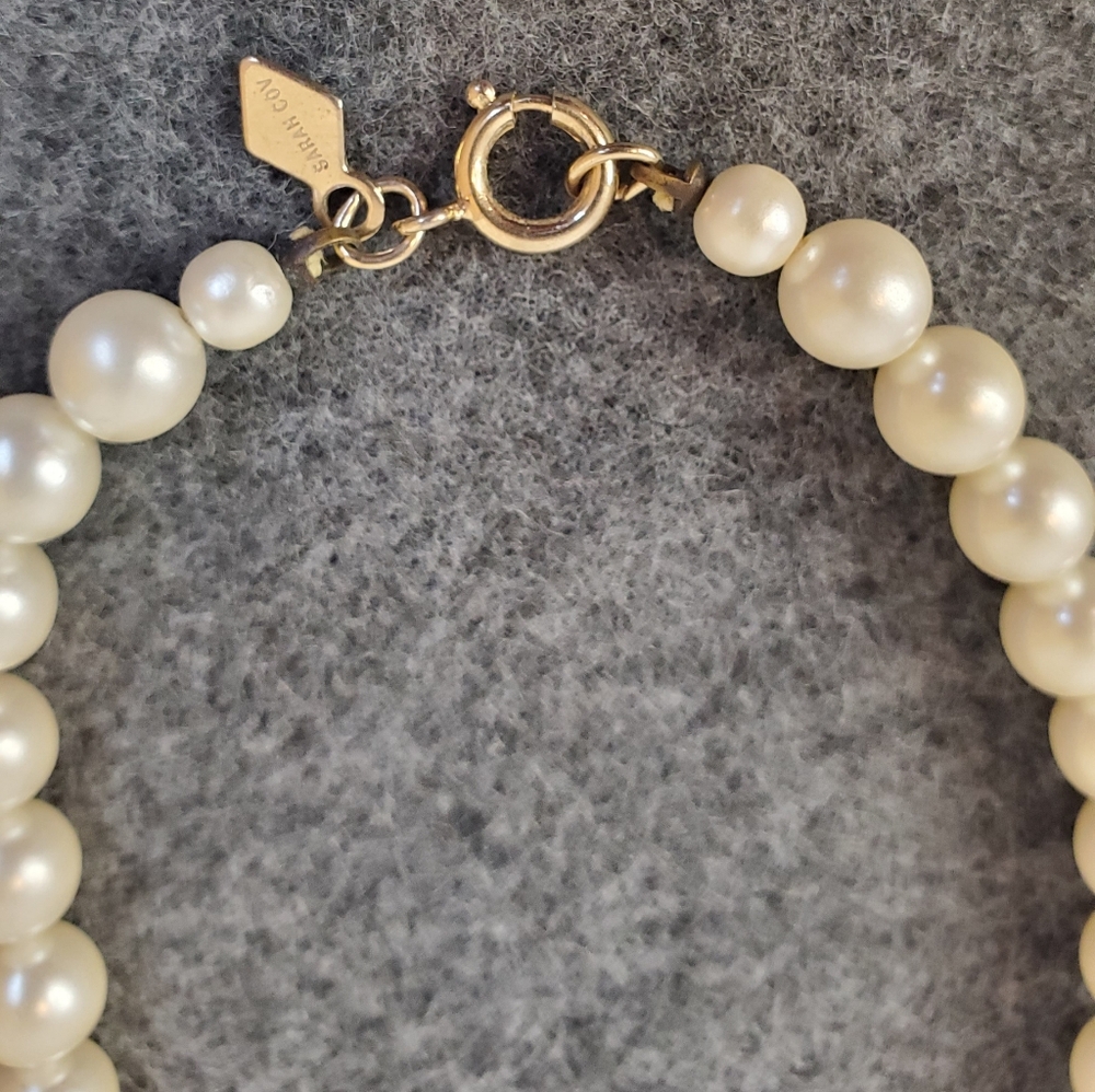Sarah Coventry Faux Pearl Necklace Vtg Beaded Strand Jewelry Goldtone Clasp - Picture 4 of 4